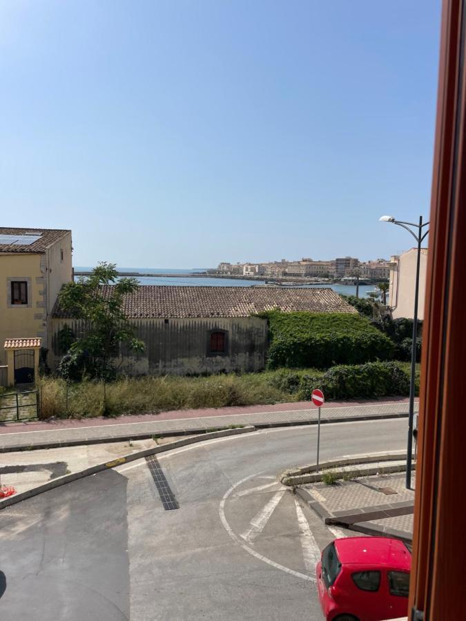דירות סירקוזה Dimora Medea מראה חיצוני תמונה